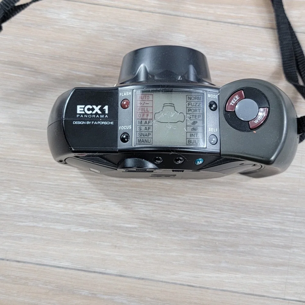 Samsung ECX 1 Panorama 35mm Film Camera Design by F.A. Porsche 38-140mm Zoom